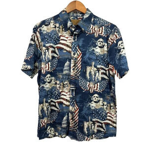 Vintage Clearwater Outfitters Shirt Men's Size Small USA Rushmore America Flag